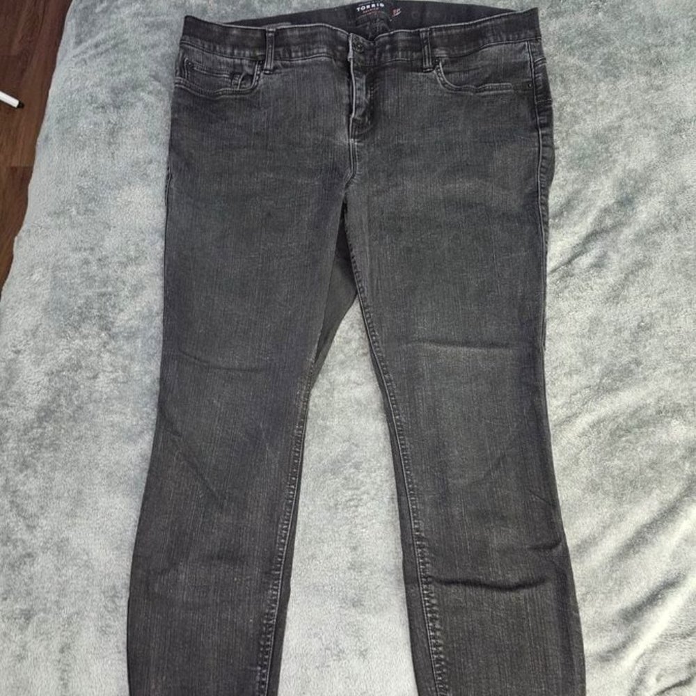 Torrid Bombshell Skinny Premium Stretch High-Rise Black Wash Jean